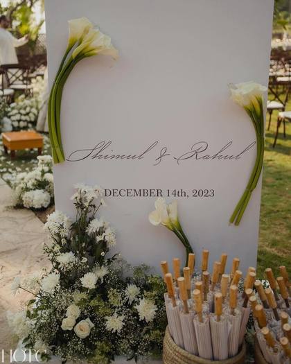 Signage and Floral detail — Wedding decor — Casa Waters